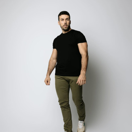 REMERA LACOSTE CUELLO REDONDO PARIS NEGRA