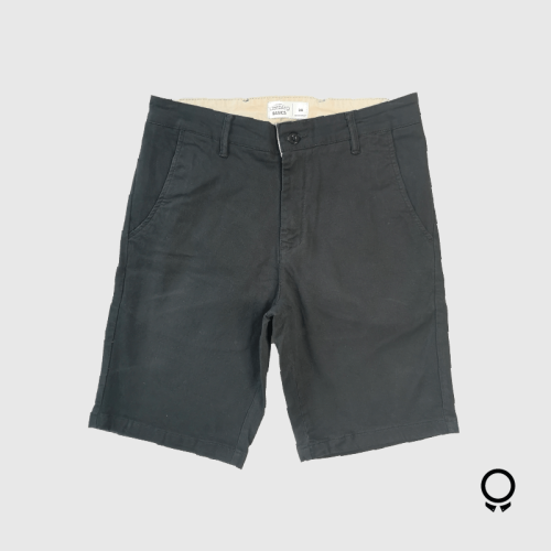 BERMUDA LIBERATO BASICS NEGRA