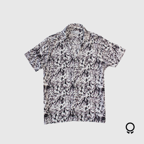 CAMISA LIBERATO BASICS PLAYERA BLANCA ESTAMPADA