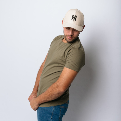 REMERA LIBERATO BASICS REGULAR FIT VERDE