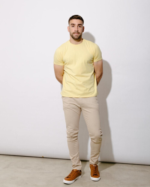 REMERA LIBERATO BASICS PREMIUM TEE AMARILLA