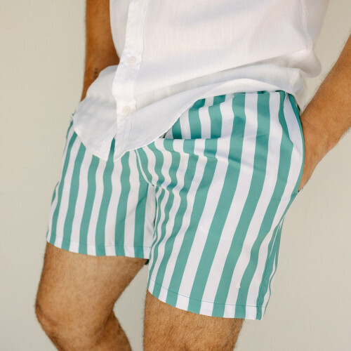 SHORT DE BAÑO LIBERATO BASICS BLANCO CELESTE RAYAS VERDES