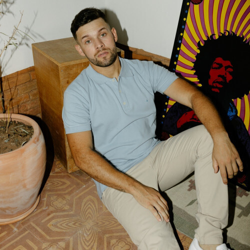 REMERA POLO LIBERATO BASICS CELESTE