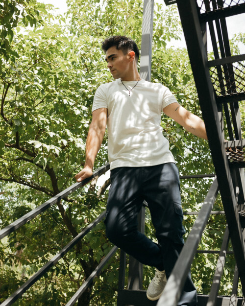 REMERA LIBERATO BASICS OVERSIZE MARFIL