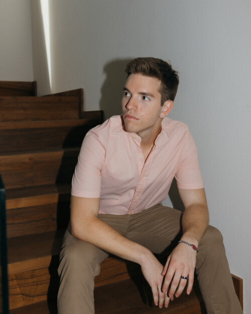 CAMISA LIBERATO BASICS MAO MANGAS CORTAS RAYAS NARANJAS