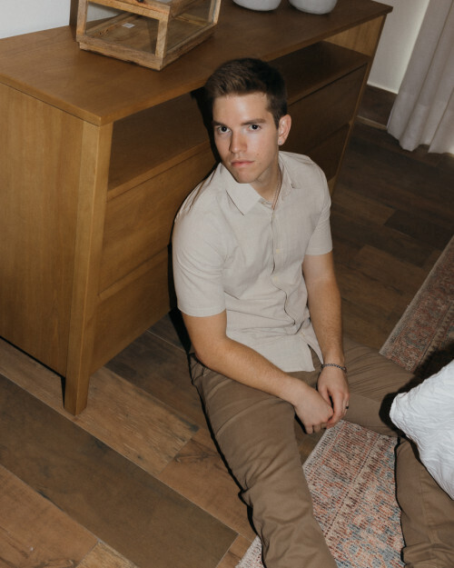 CAMISA LIBERATO BASICS MANGAS CORTAS BEIGE