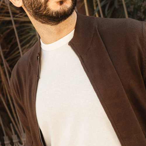 REMERA LIBERATO BASICS REGULAR FIT MARFIL