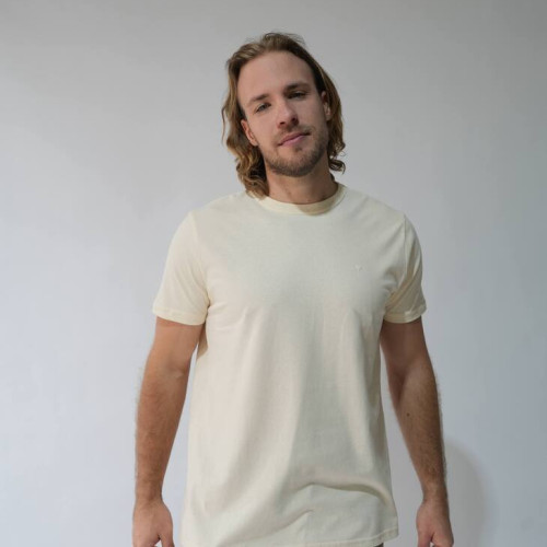 REMERA LIBERATO BASICS REGULAR FIT BEIGE
