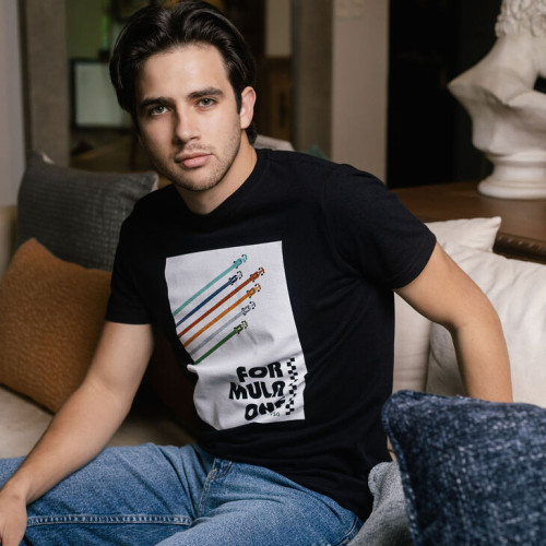 REMERA LIBERATO BASICS REGULAR FIT NEGRA FORMULA ONE