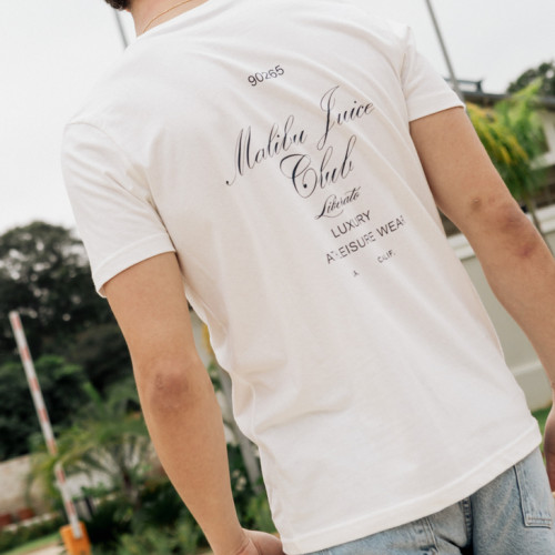 REMERA LIBERATO BASICS REGULAR FIT  MARFIL MALIBU JUICE CLUB
