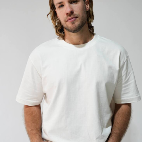 REMERA LIBERATO PREMIUM 250GSM MARFIL OVERSIZE