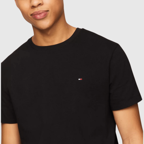 REMERA TOMMY HILFIGER NEGRA