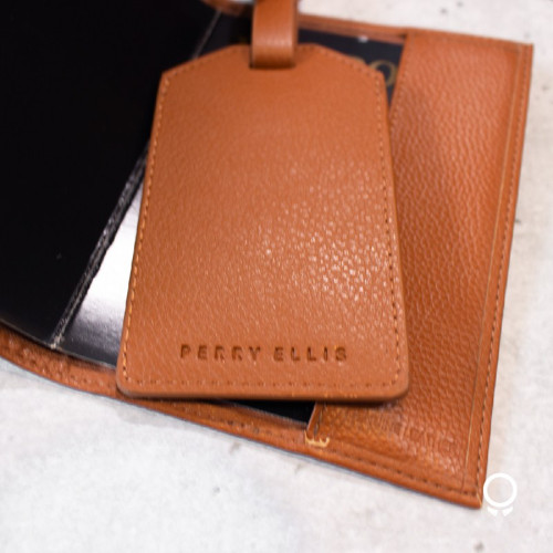 PORTA PASAPORTE PERRY ELLIS TAN