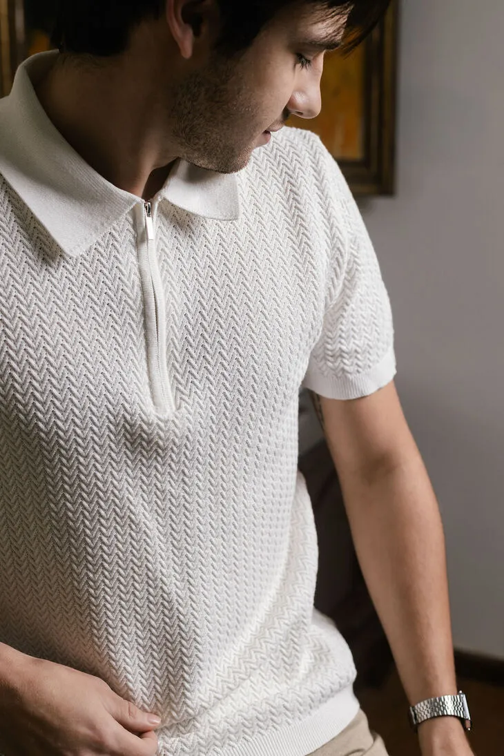 REMERA ABERCROMBIE POLO CON CIERRE MARFIL