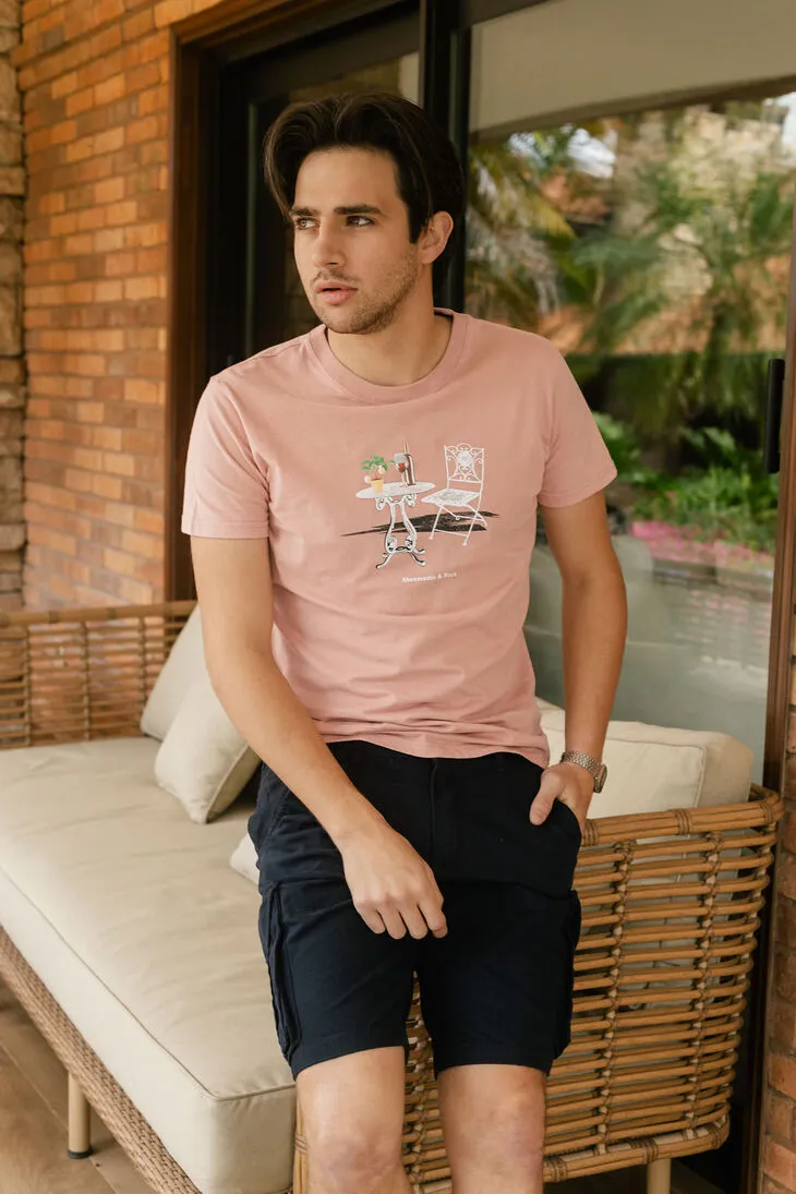 REMERA ABERCROMBIE REGULAR FIT LANDSCAPE ROSADA