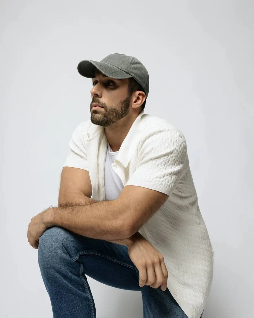 GORRA AH LAVADO GRIS