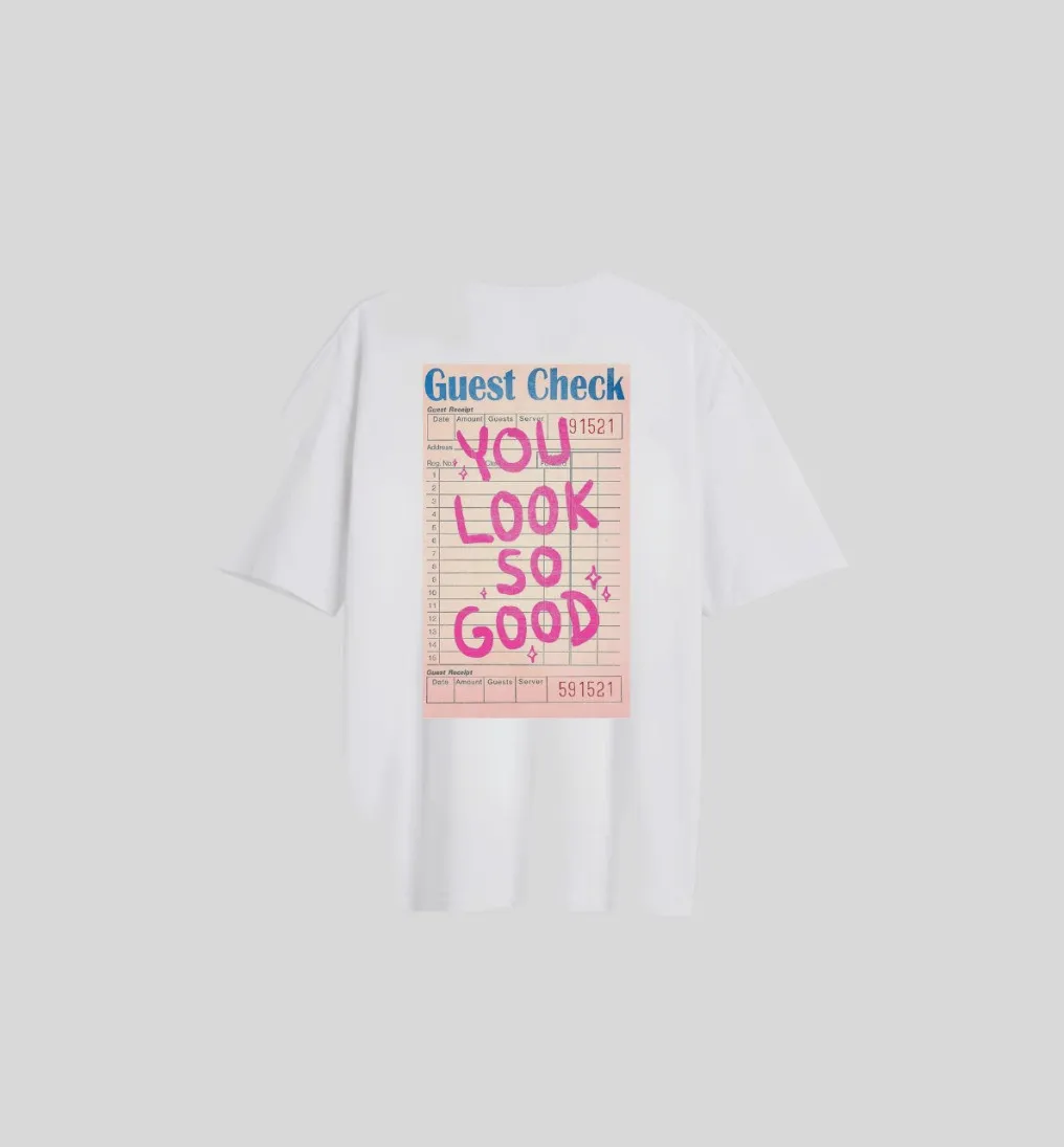REMERA LIBERATO BASICS OVERSIZE PREMIUM 250 GSM MARFIL CHECK