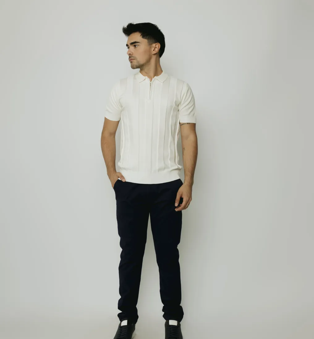 REMERA POLO LIBERATO DE HILO CON CIERRE BLANCO