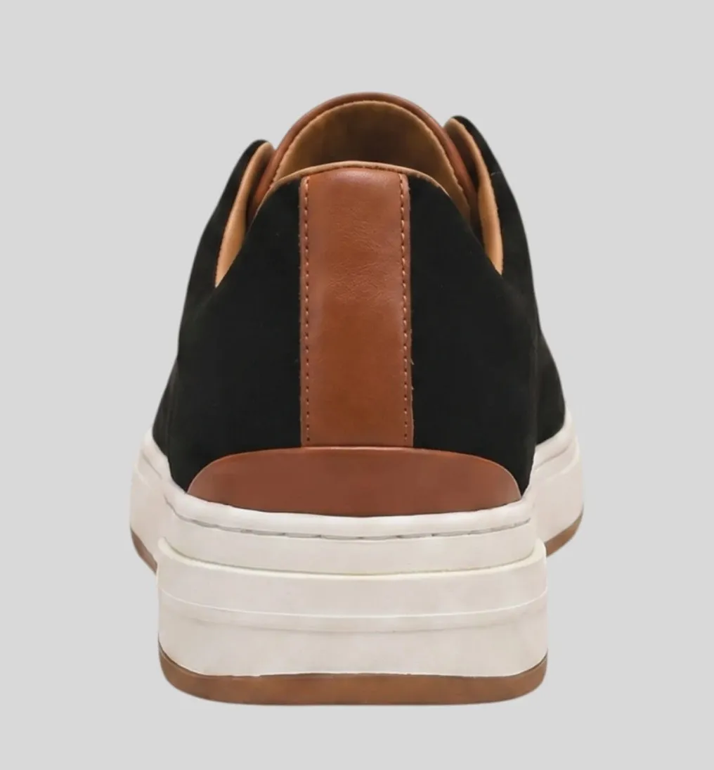ZAPATO LIBERATO DE GAMUZA NEGRA