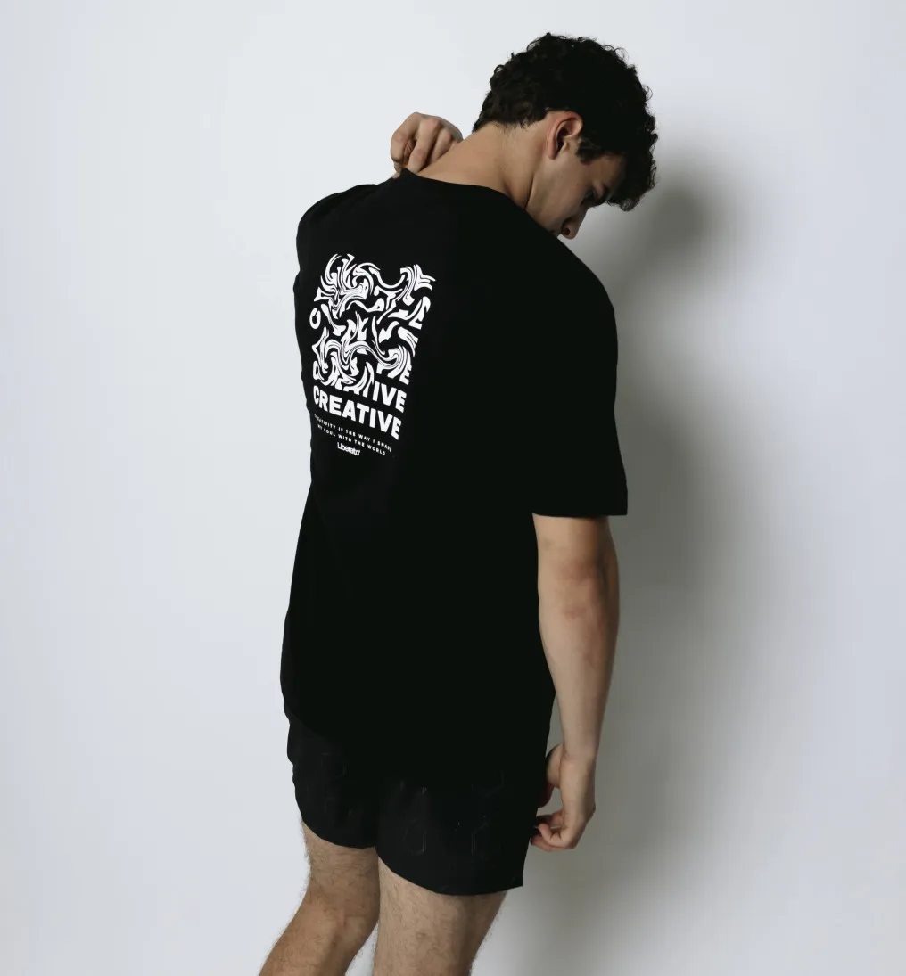 REMERA LIBERATO OVERSIZE NEGRA CREATIVE