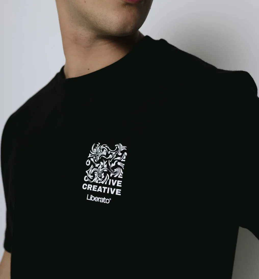 REMERA LIBERATO OVERSIZE NEGRA CREATIVE