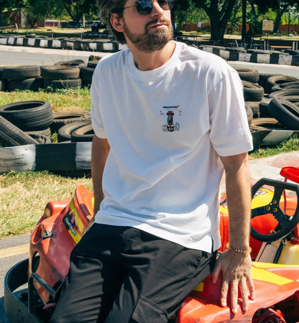REMERA LIBERATO OVERSIZE MARFIL MCLAREN RACING