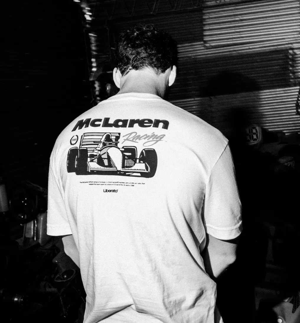 REMERA LIBERATO OVERSIZE MARFIL MCLAREN RACING