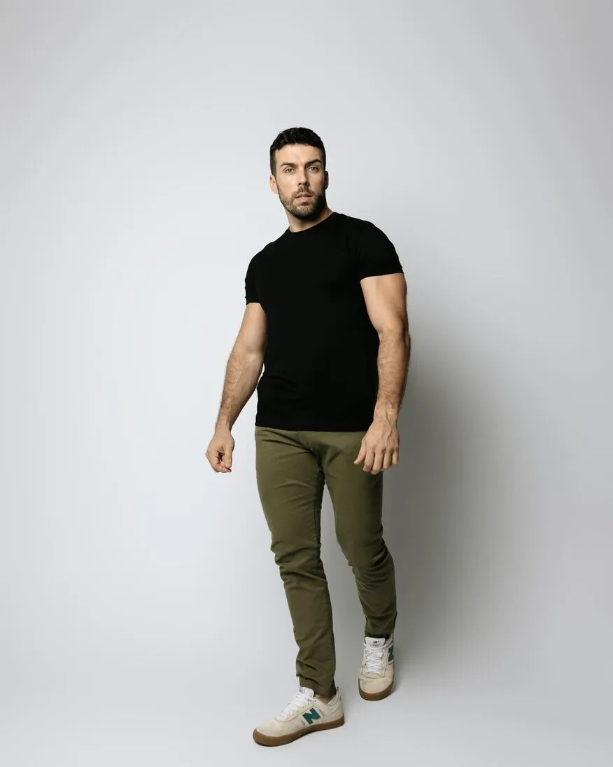 REMERA LACOSTE CUELLO REDONDO PARIS NEGRA