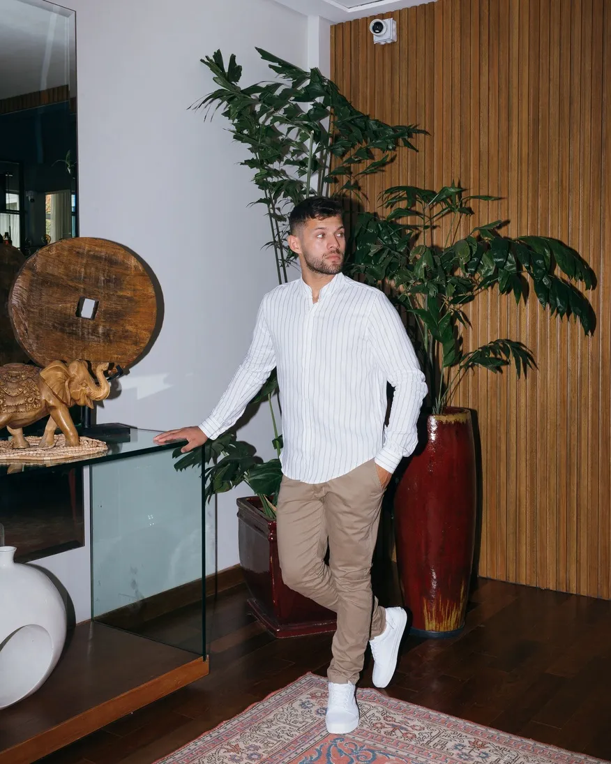 PANTALON CHINO LIBERATO BASICS KAKHI