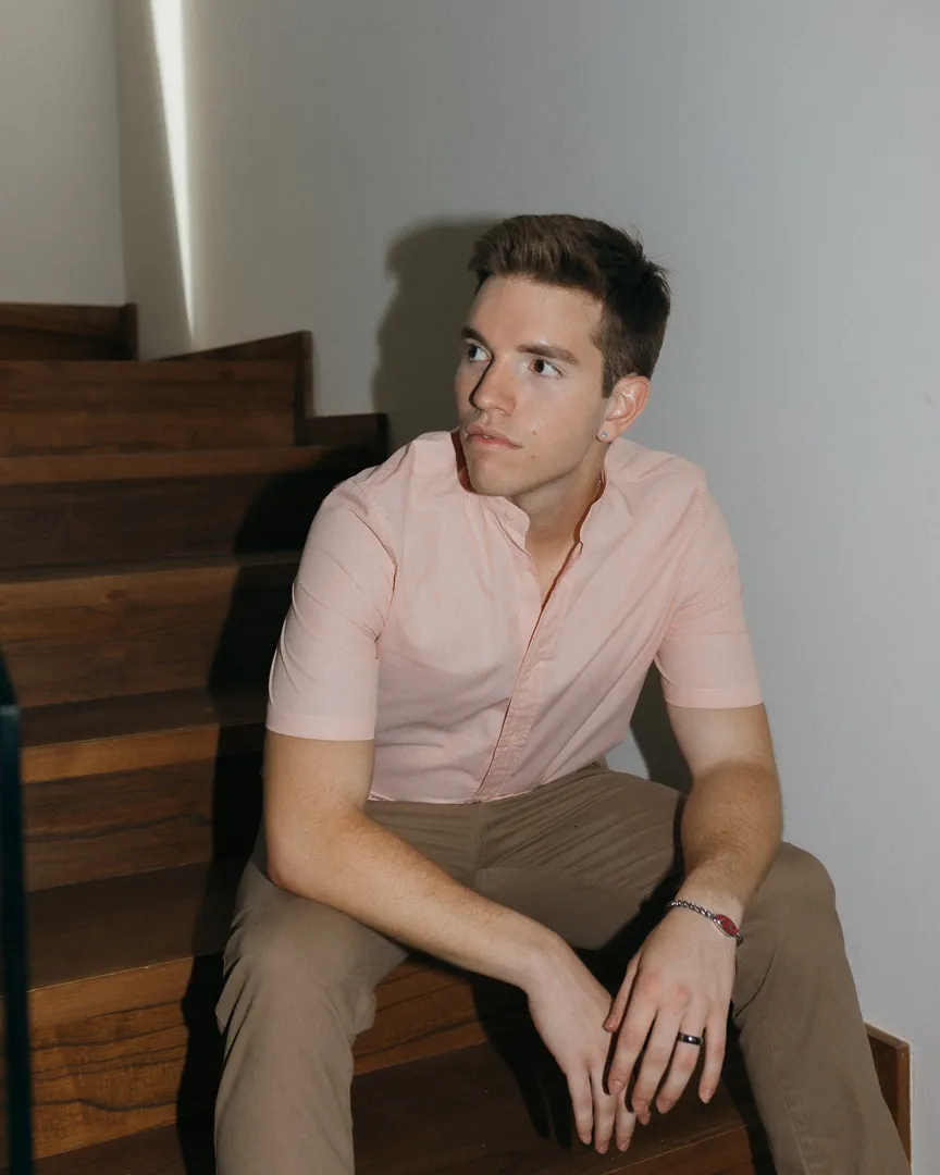 CAMISA LIBERATO BASICS MAO MANGAS CORTAS RAYAS NARANJAS