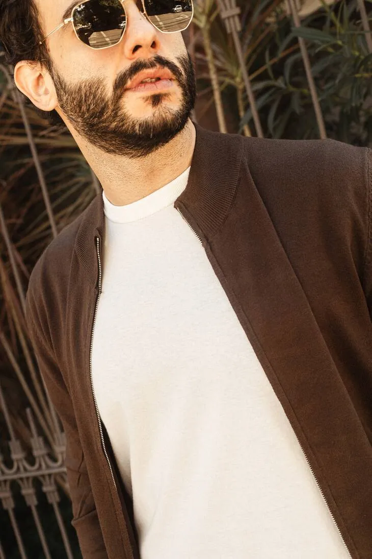 REMERA LIBERATO BASICS REGULAR FIT MARFIL