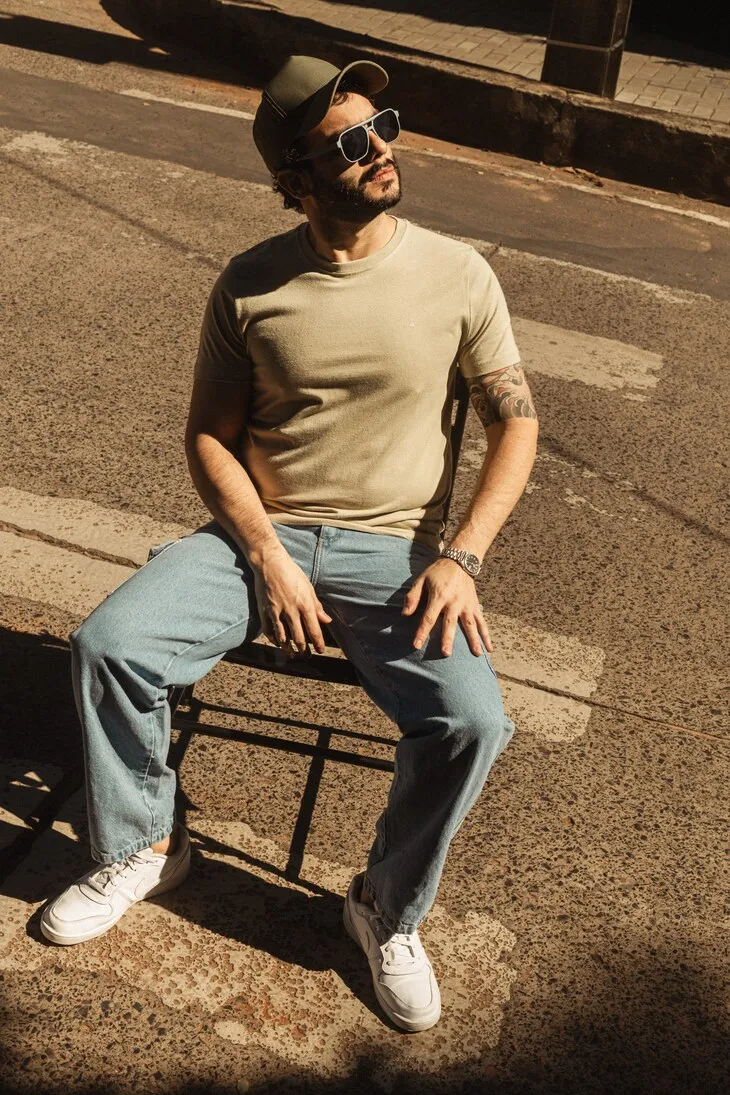 REMERA LIBERATO BASICS REGULAR FIT VERDE
