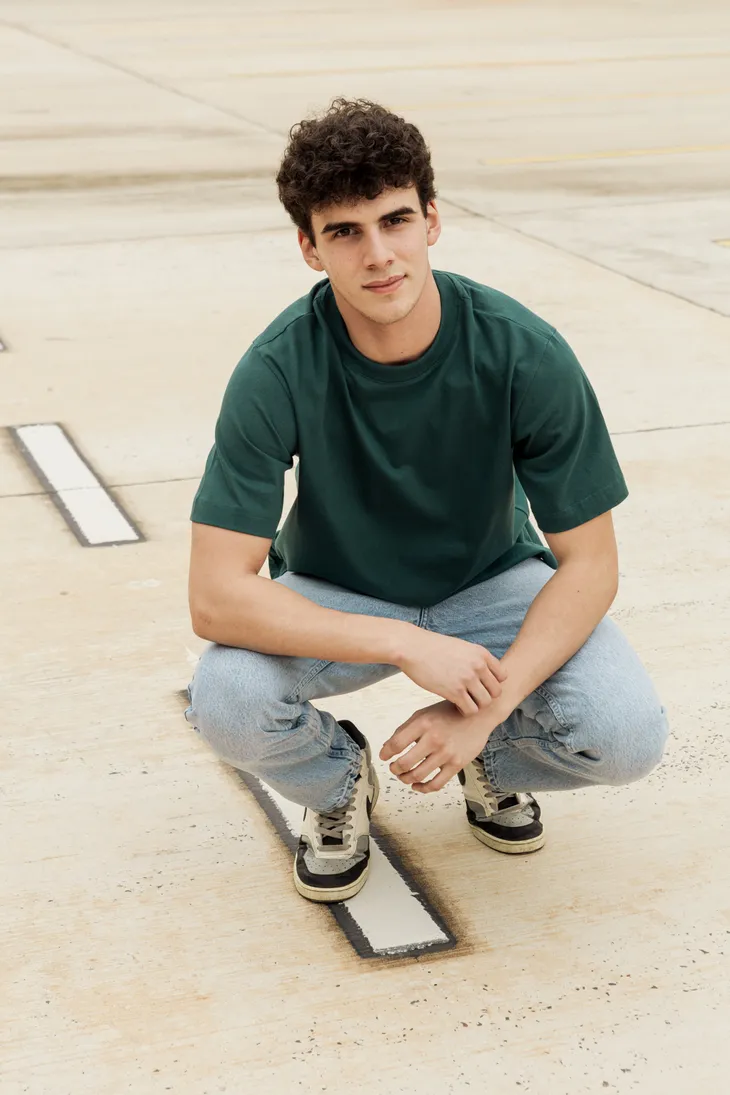 REMERA LIBERATO BASICS BOXY FIT VERDE
