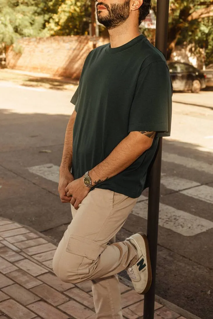 REMERA LIBERATO BASICS BOXY FIT VERDE