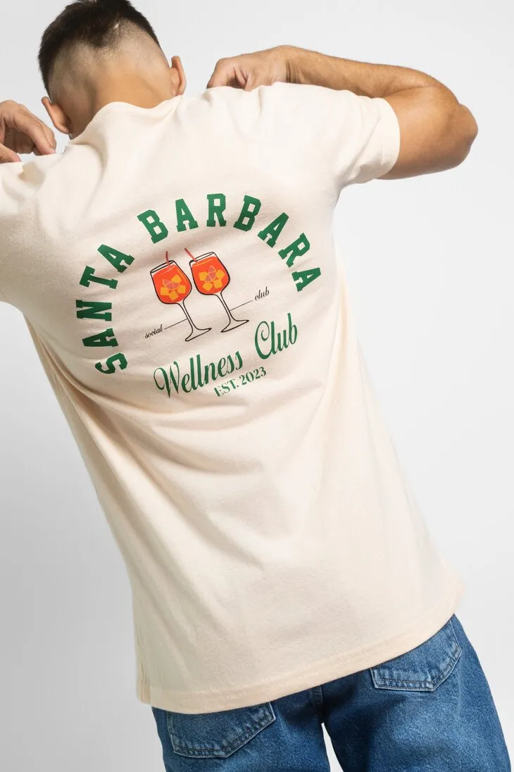 REMERA LIBERATO BASICS REGULAR FIT BEIGE SANTA BARBARA WELLNESS CLUB