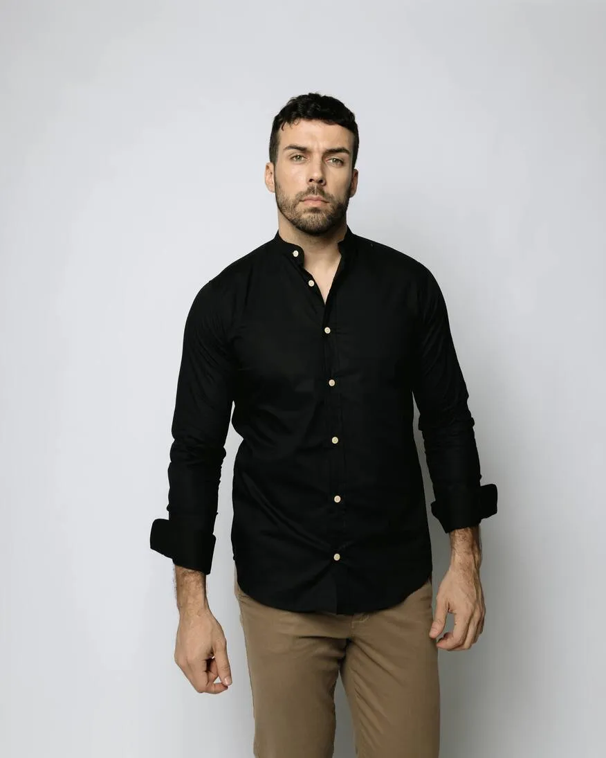 CAMISA LIBERATO BASICS MAO MANGAS LARGAS NEGRA