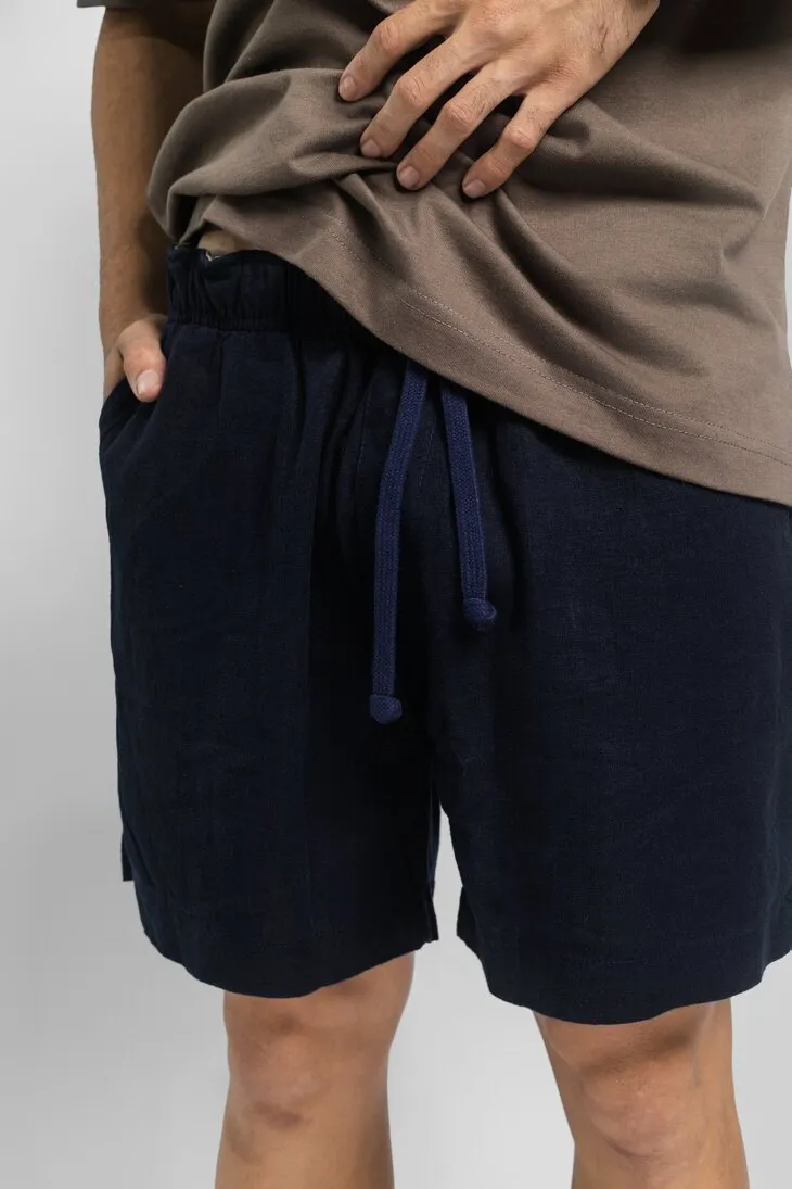 BERMUDA LIBERATO BASICS CON GOMA AZUL MARINO