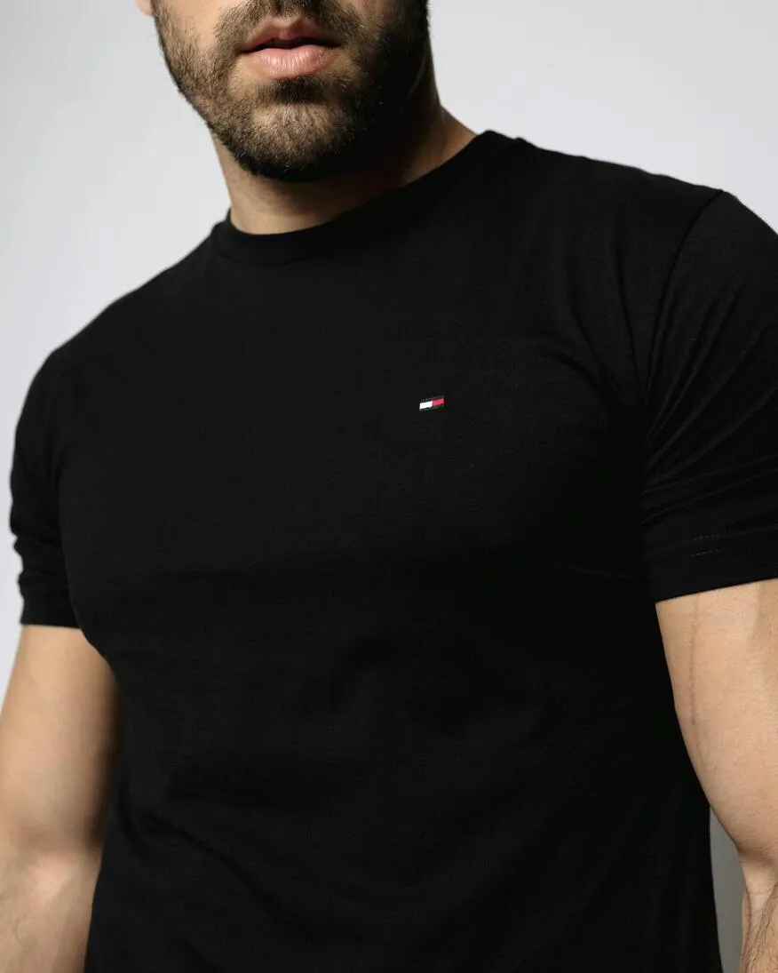 REMERA TOMMY HILFIGER NEGRA