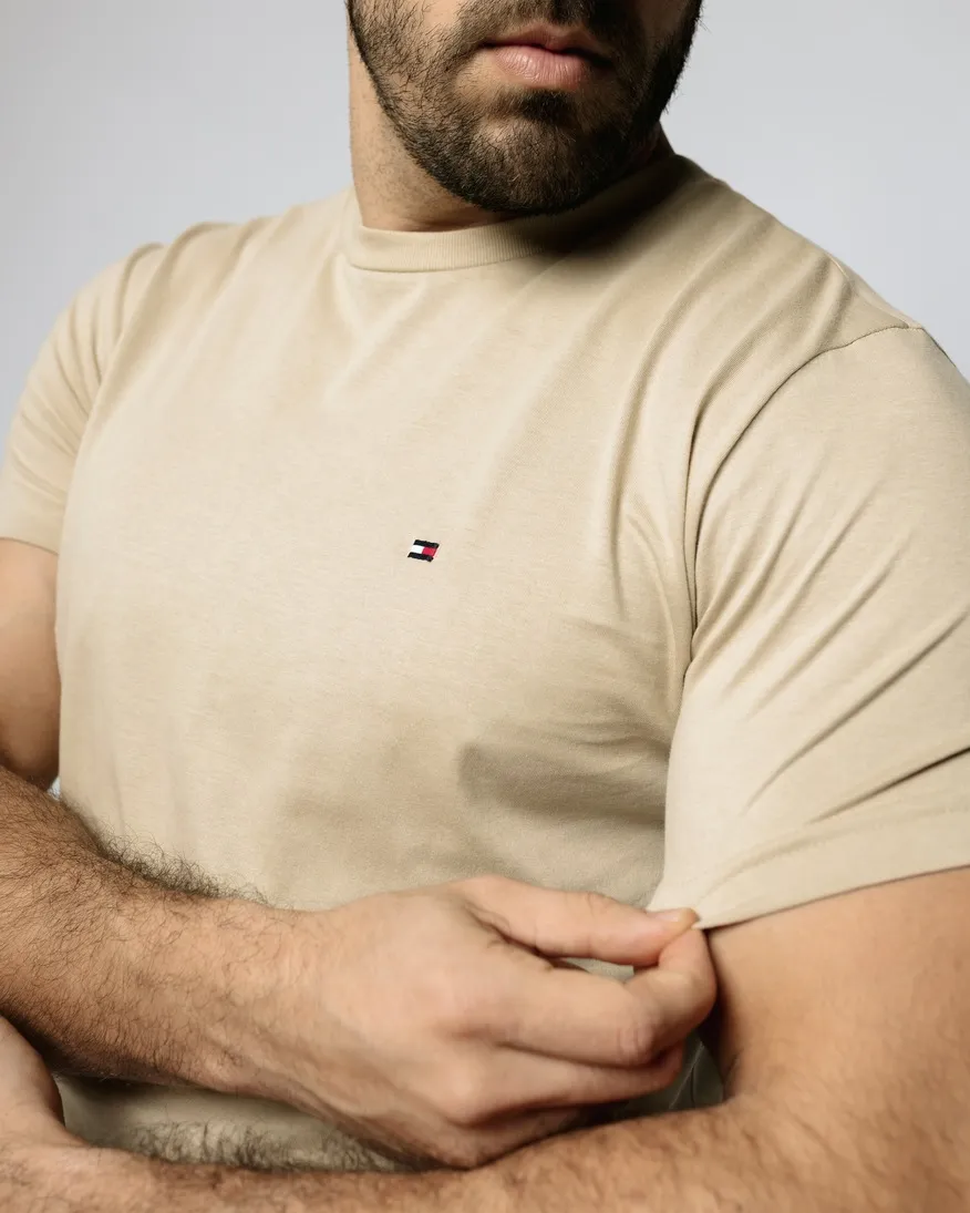 REMERA TOMMY HILFIGER BEIGE