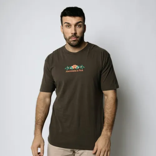 REMERA ABERCROMBIE FLOWERS MARRON OSCURO