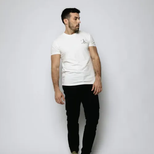 REMERA ABERCROMBIE BLANCA PARIS LANDSCAPE