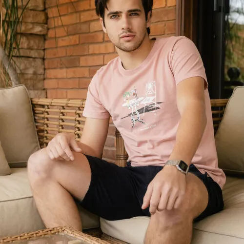 REMERA ABERCROMBIE REGULAR FIT LANDSCAPE ROSADA