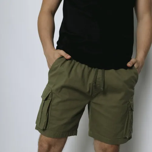 BERMUDA CARGO CON GOMA LIBERATO BASICS VERDE