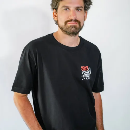 REMERA LIBERATO OVERSIZE NEGRA MONTE CARLOS GP