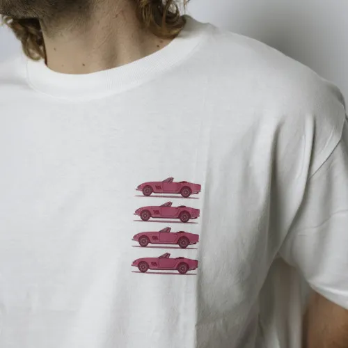 REMERA LIBERATO OVERSIZE MARFIL PINK CLASSIC CAR