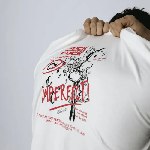 REMERA LIBERATO PREMIUM 250GSM OVERSIZE MARFIL IMPERFEC
