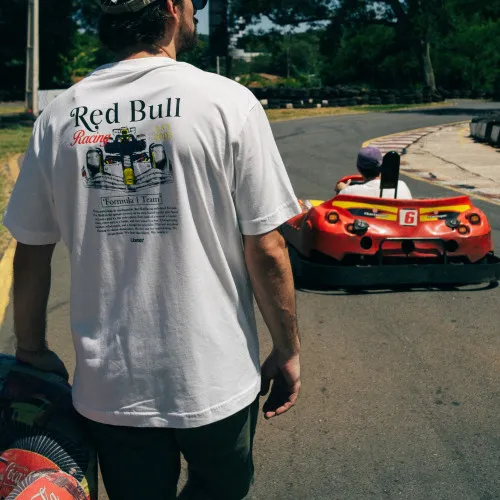 REMERA LIBERATO MARFIL RED BULL RACING